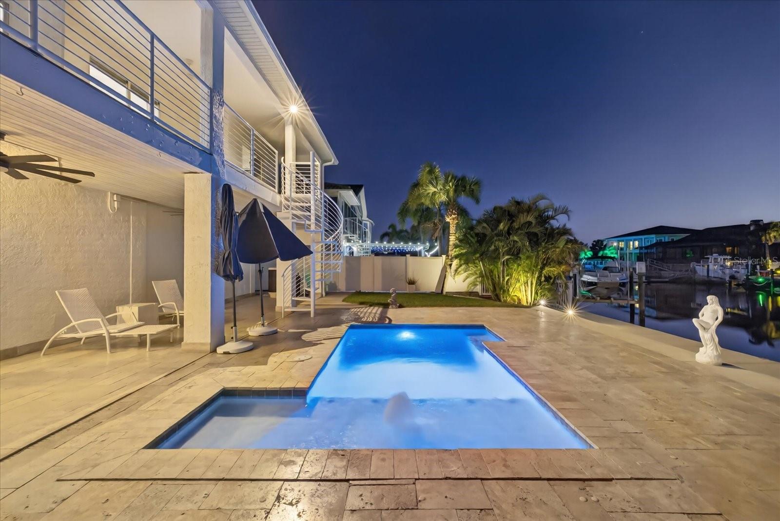 FLOR A MAR - Residential