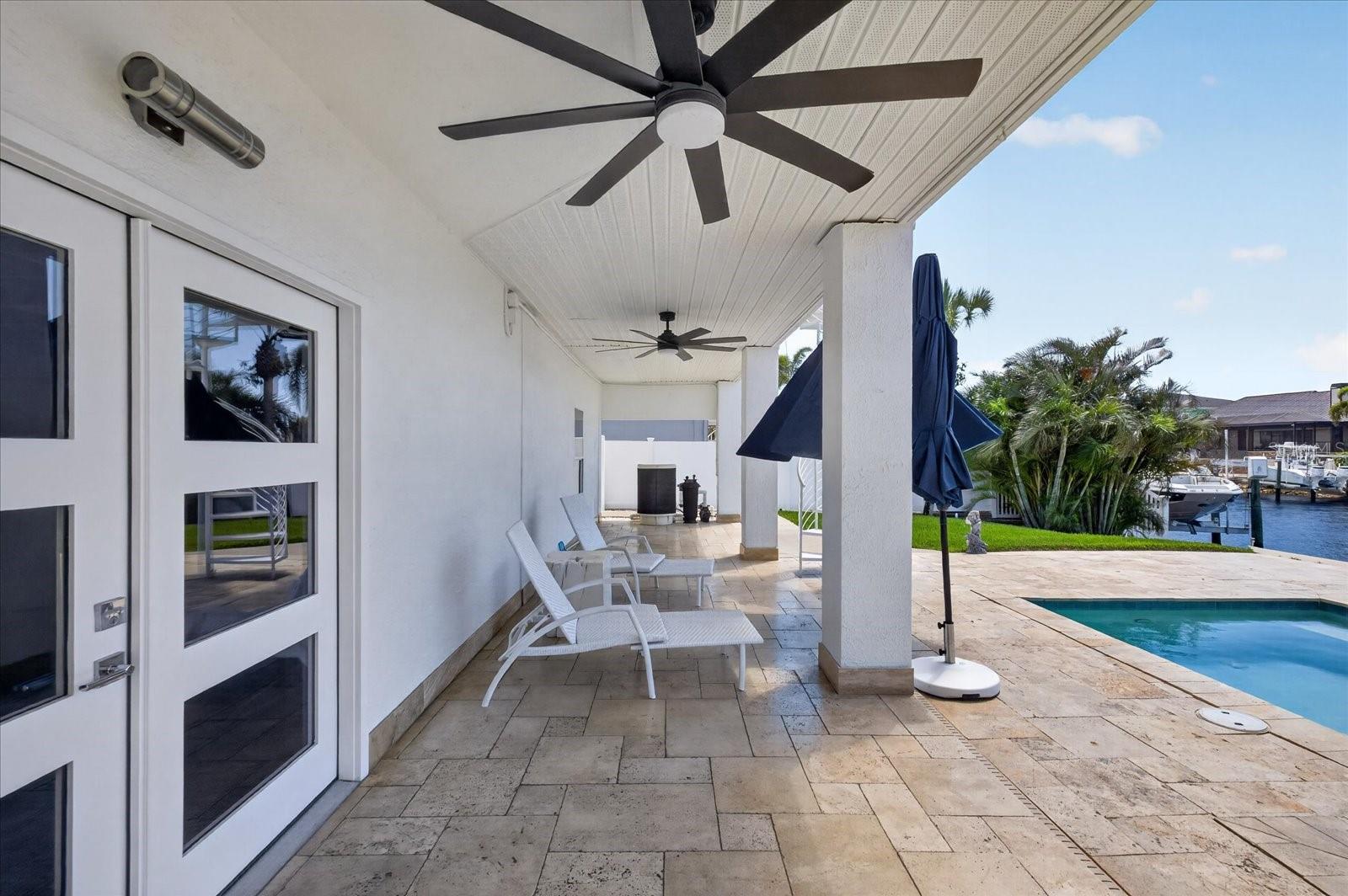 FLOR A MAR - Residential