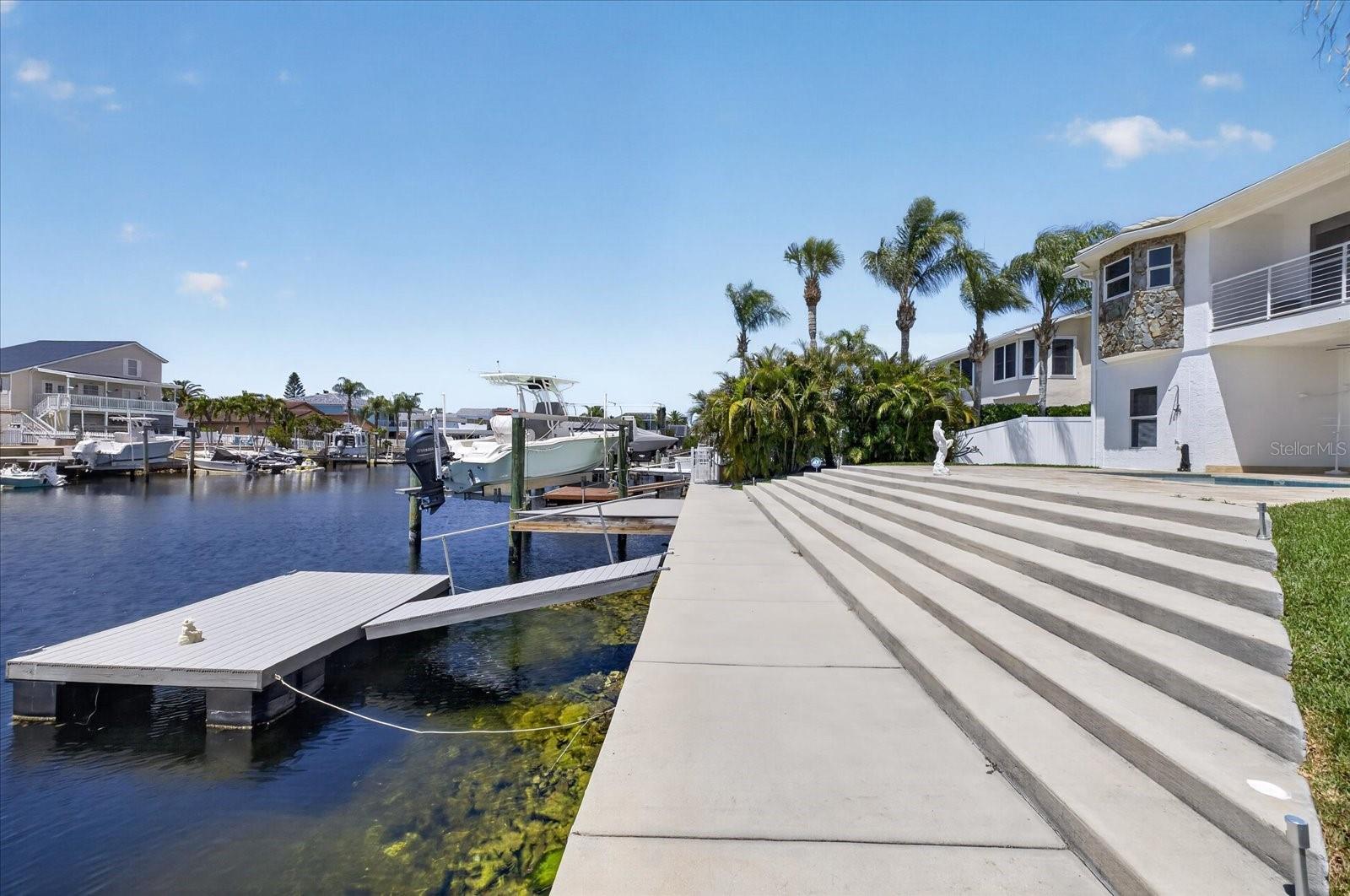FLOR A MAR - Residential