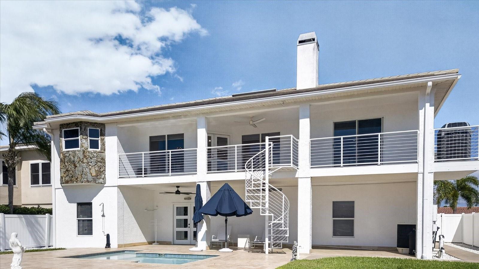 FLOR A MAR - Residential