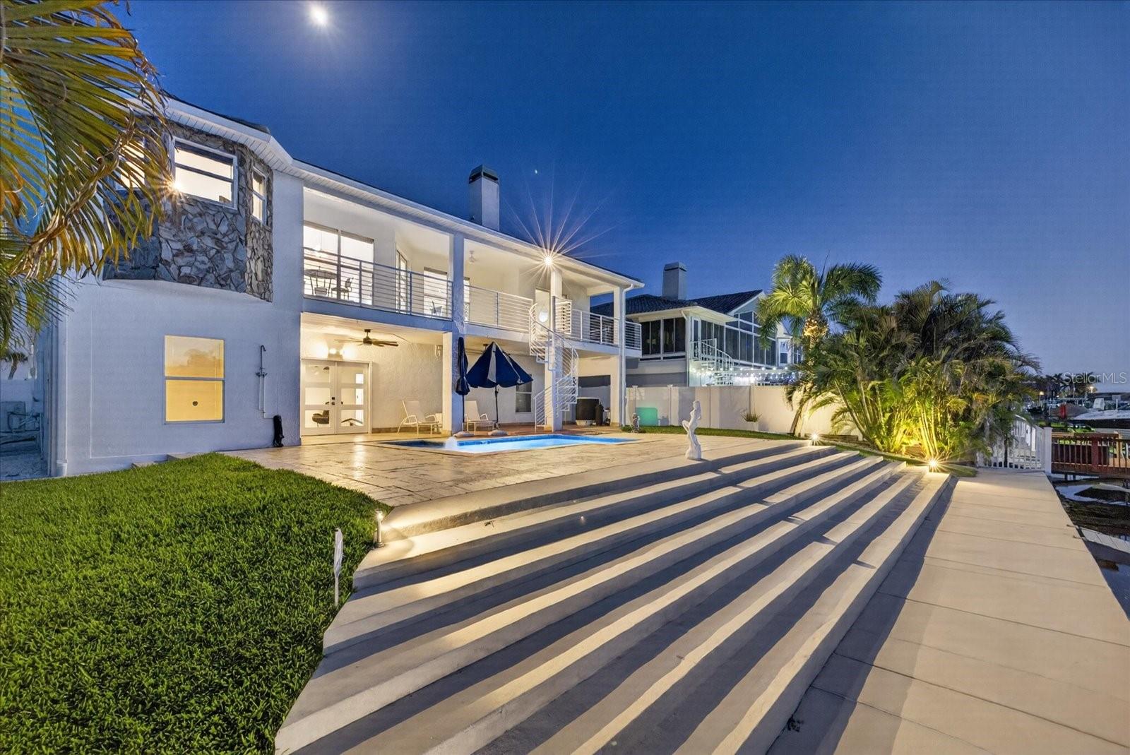FLOR A MAR - Residential