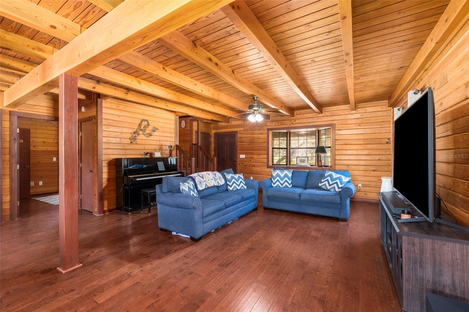 HUNTERS TRAIL RANCHETTES - Residential