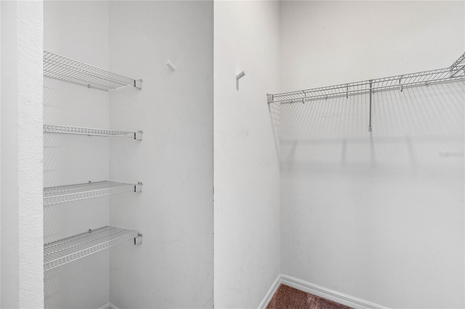 HIDDEN CRK PH 1 - Residential Lease