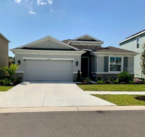 A home in WIMAUMA