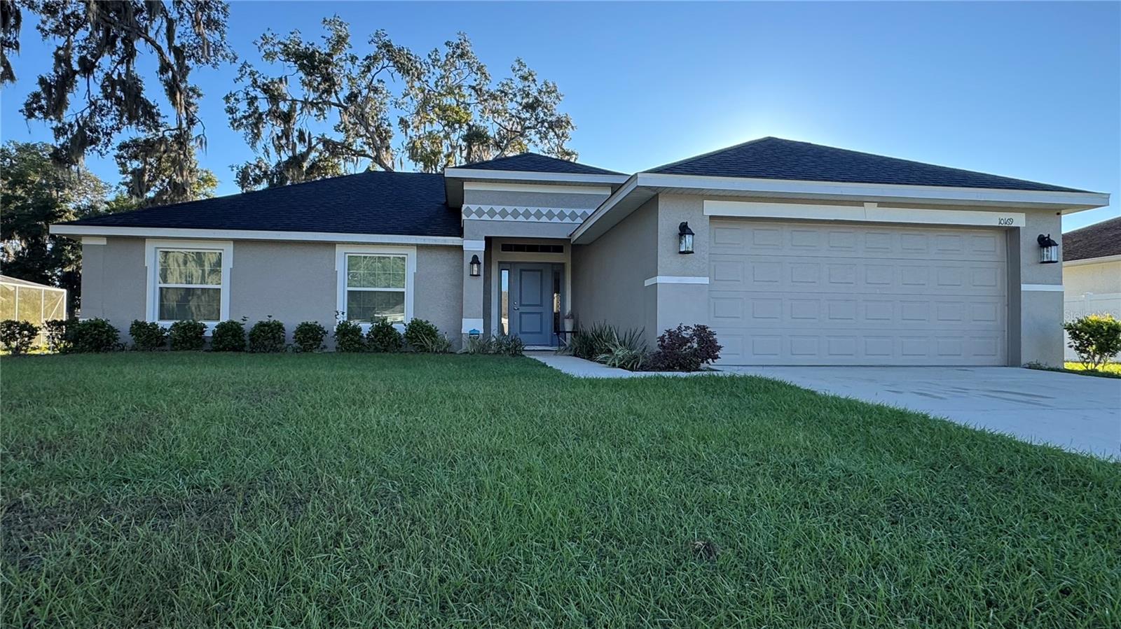 HIDDEN LAKE UN IV - Residential