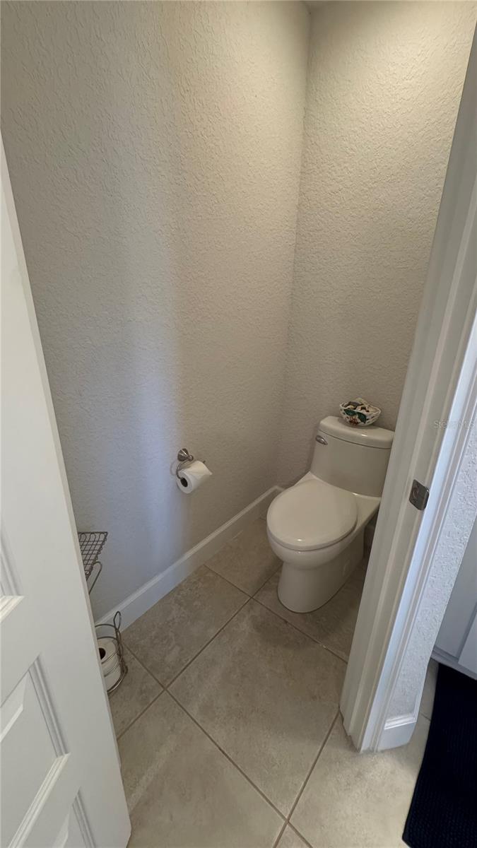 HIDDEN LAKE UN IV - Residential