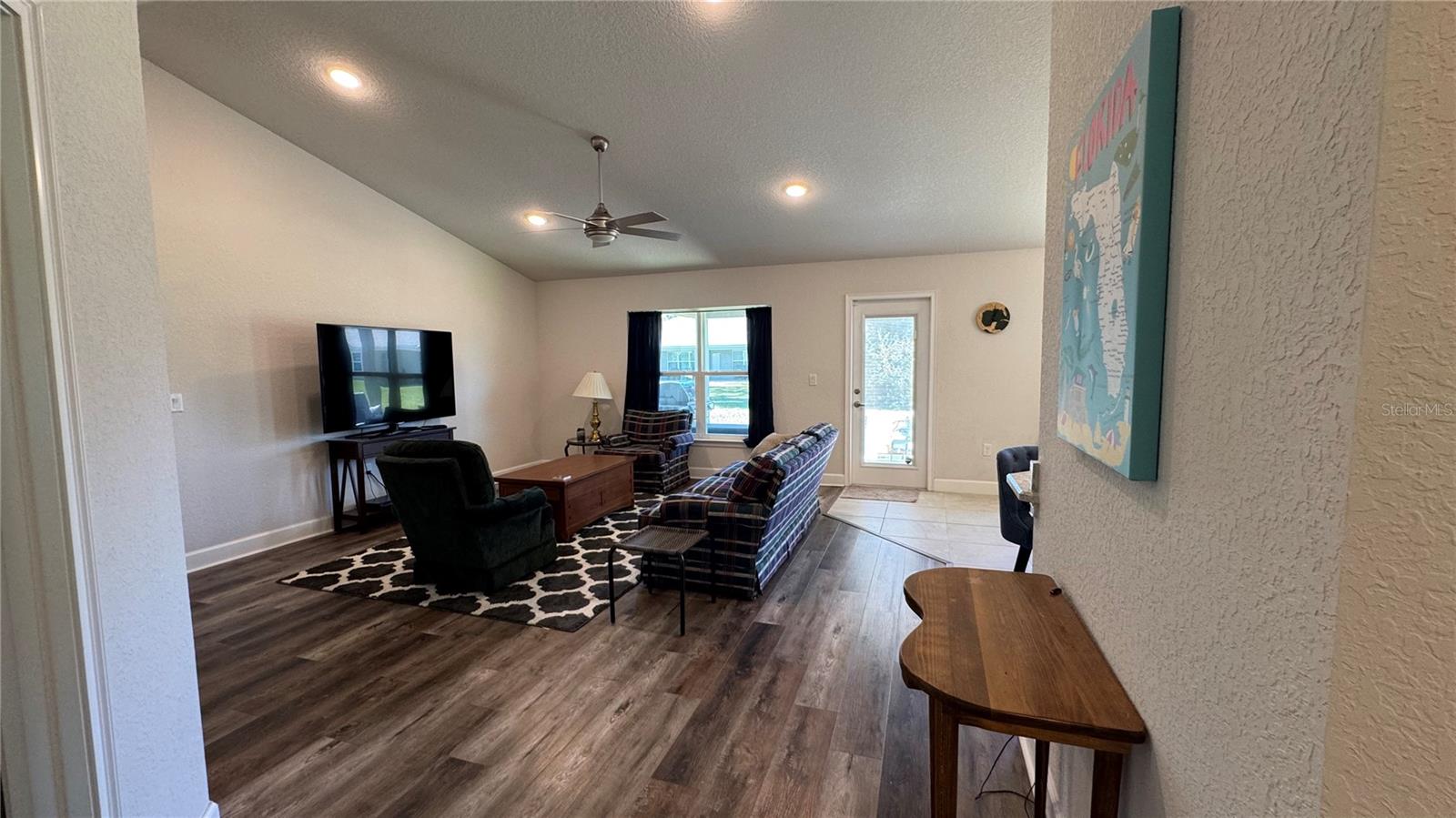 HIDDEN LAKE UN IV - Residential