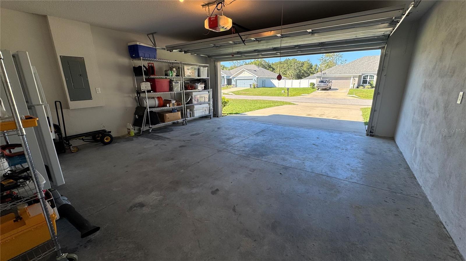 HIDDEN LAKE UN IV - Residential