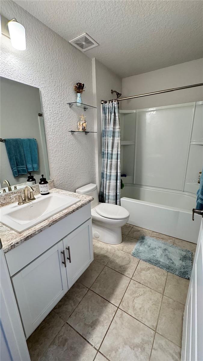 HIDDEN LAKE UN IV - Residential