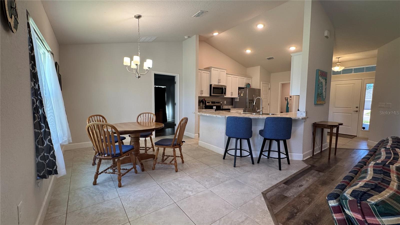 HIDDEN LAKE UN IV - Residential