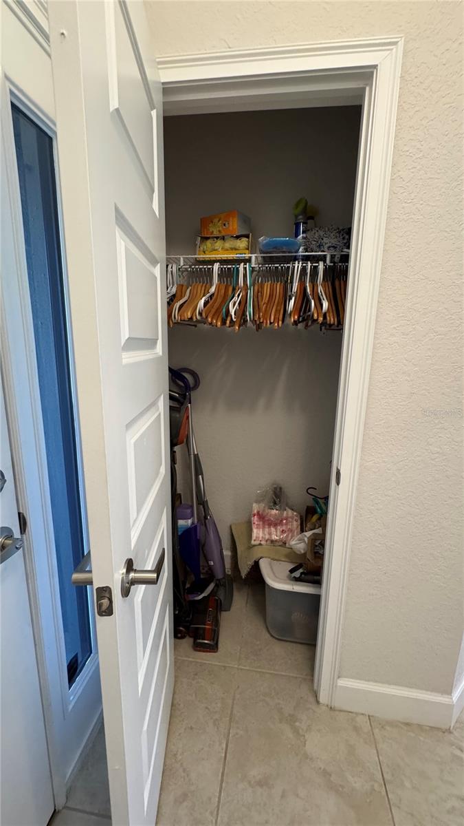 HIDDEN LAKE UN IV - Residential