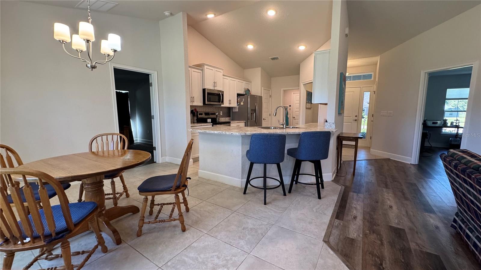 HIDDEN LAKE UN IV - Residential