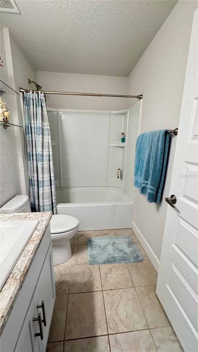 HIDDEN LAKE UN IV - Residential