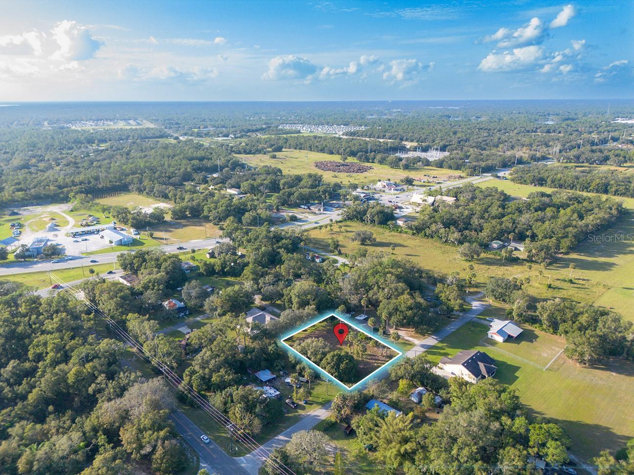 226 OAK DR