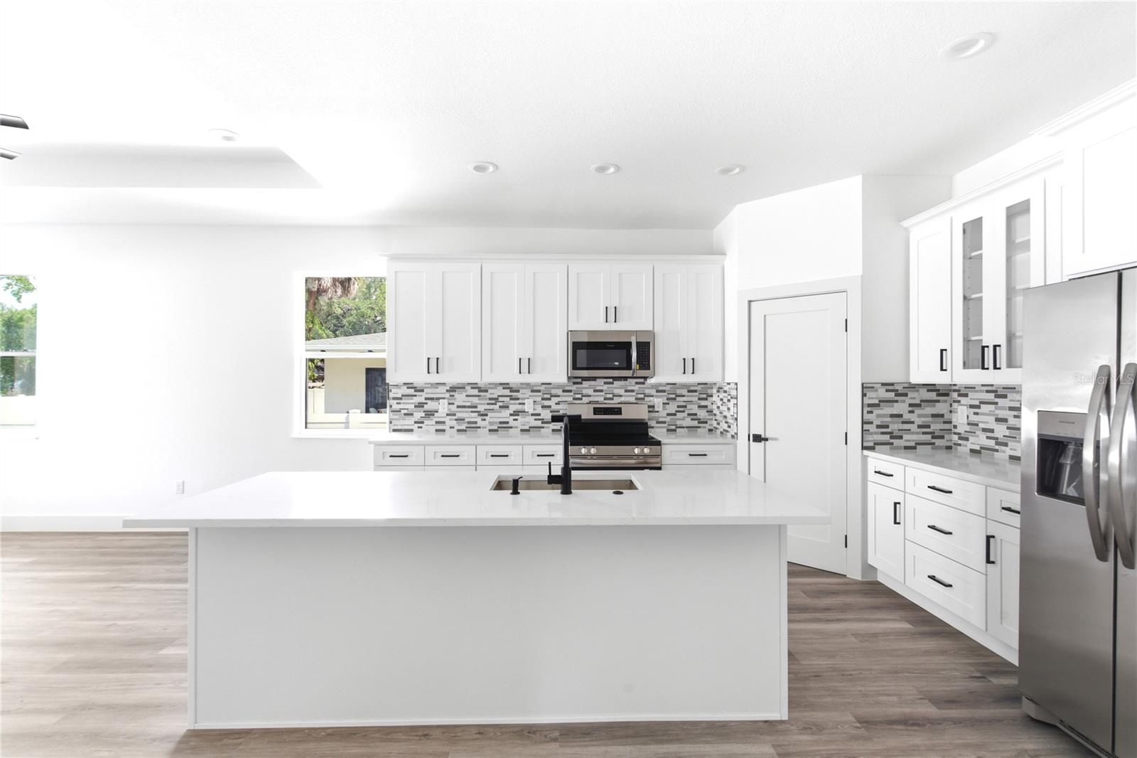 SUBDIVISION OF TRACTS 15 & 1 - Residential