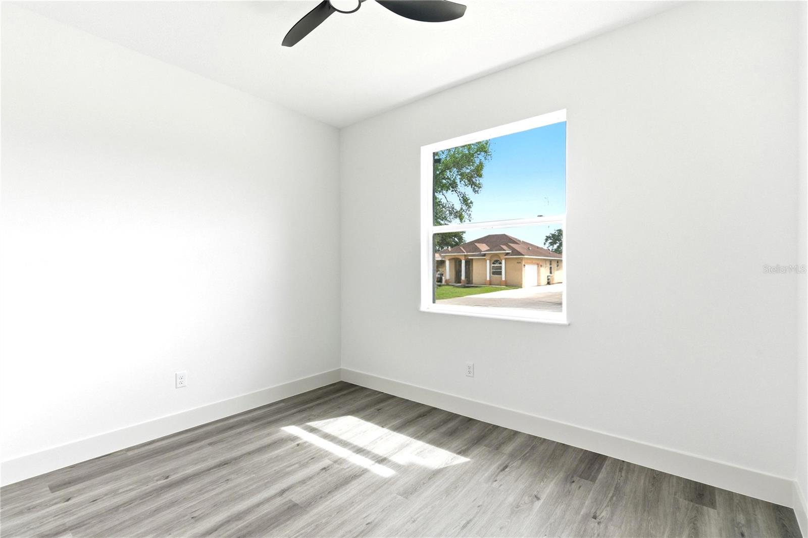 SUBDIVISION OF TRACTS 15 & 1 - Residential