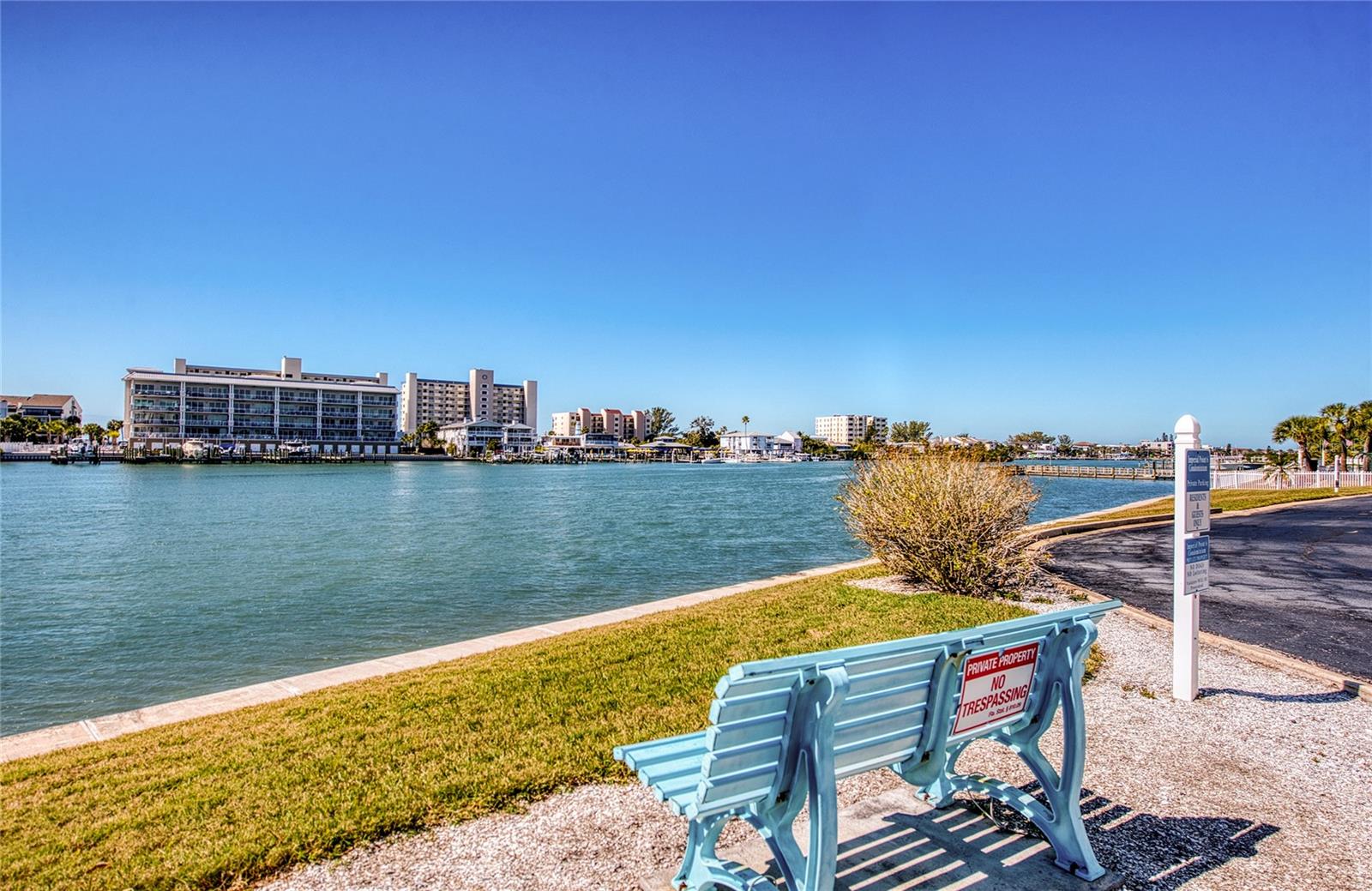 IMPERIAL POINT CONDO - Residential