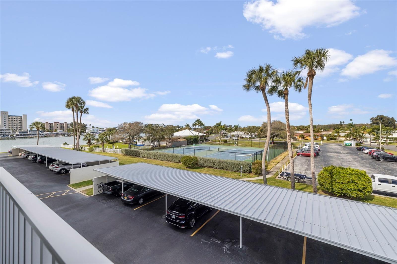 IMPERIAL POINT CONDO - Residential