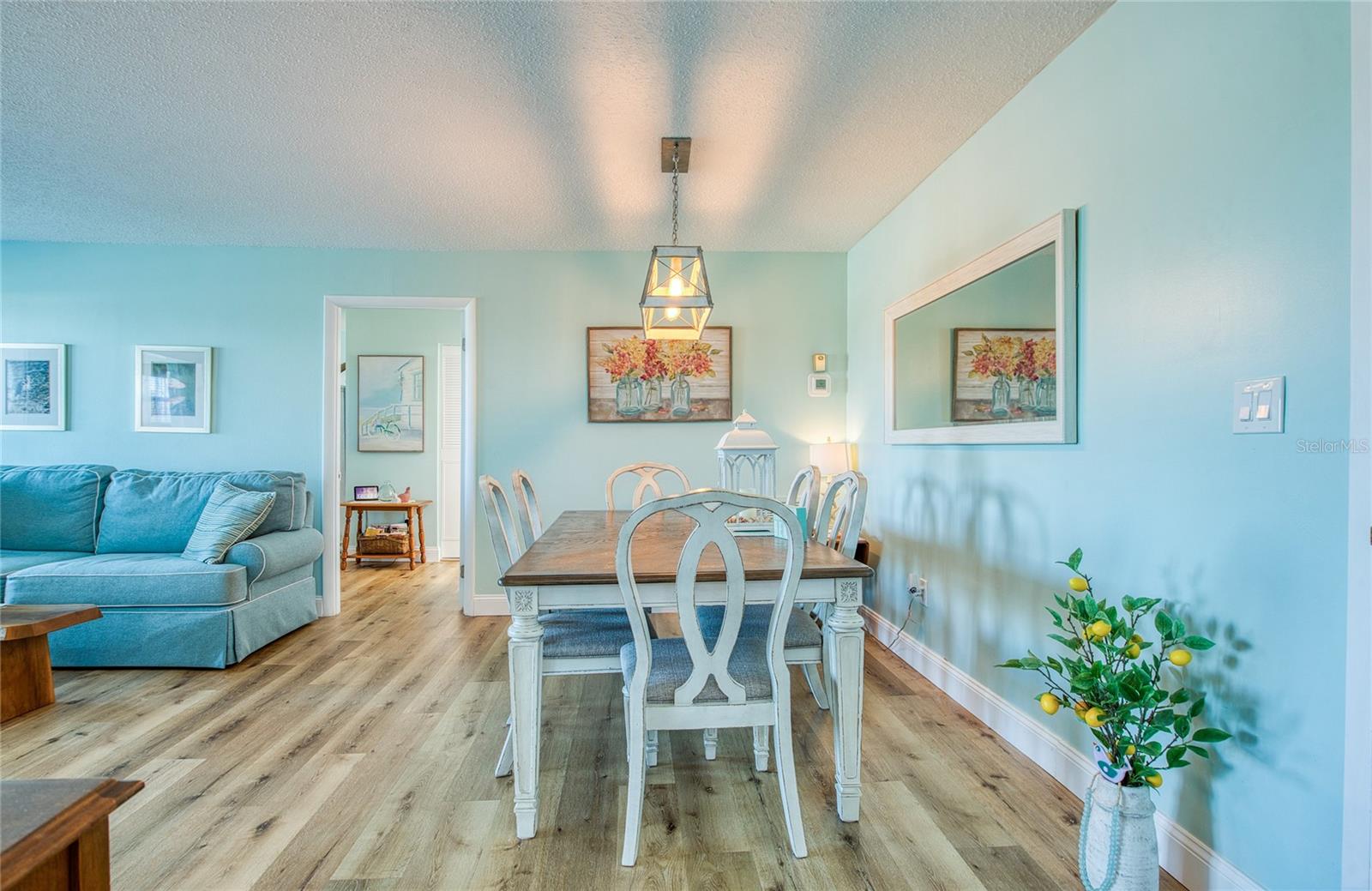 IMPERIAL POINT CONDO - Residential