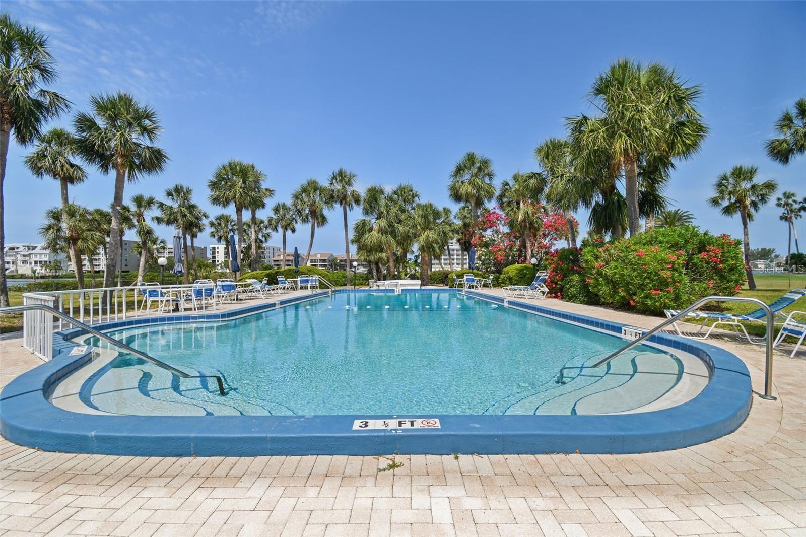 IMPERIAL POINT CONDO - Residential