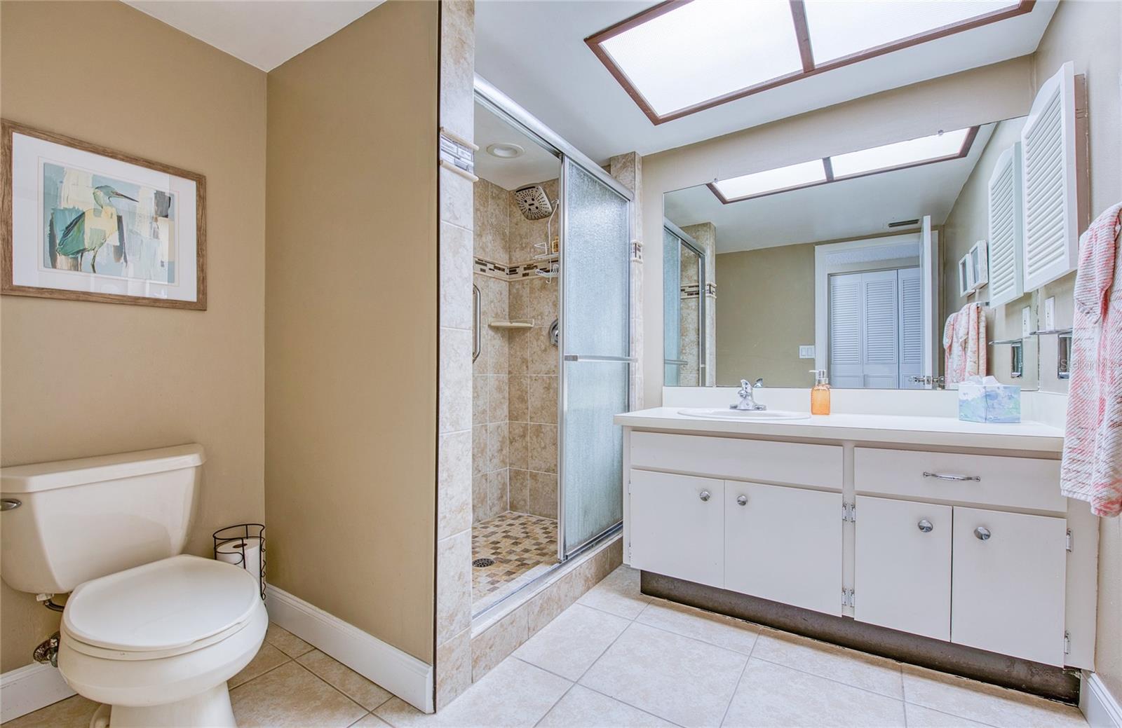 IMPERIAL POINT CONDO - Residential