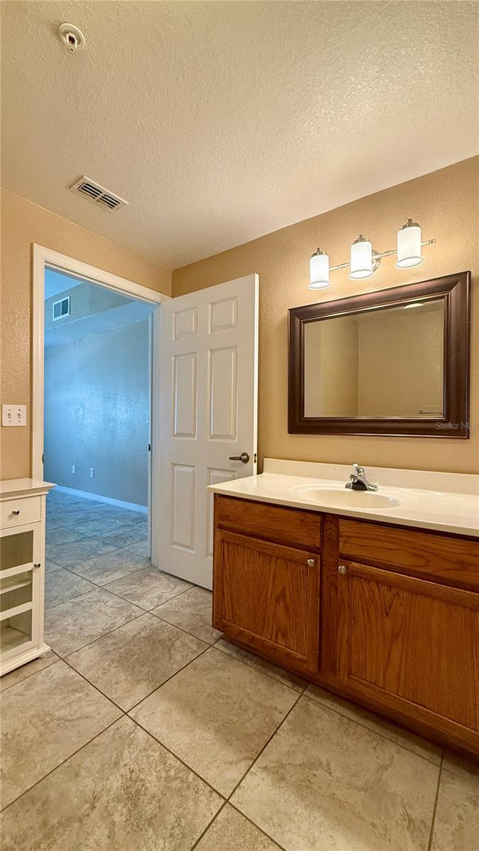 VENETIAN BAY VILLAGE CONDO PH 3 - Residential