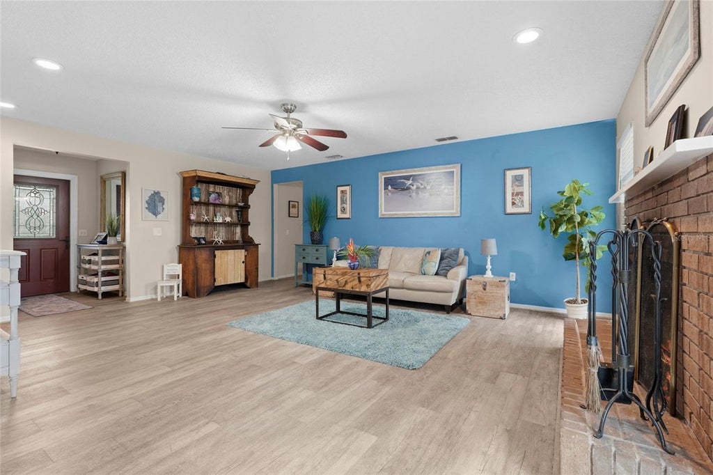 Photo of 2112 S Brink Avenue, Sarasota, FL 34239 (MLS # A4705497)
