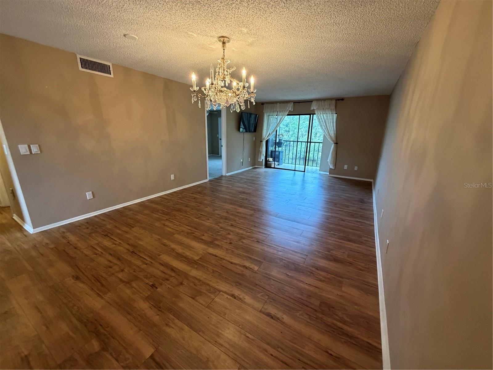 EAST LAKE WOODLANDS CYPRESS ESTATES - Residential Lease