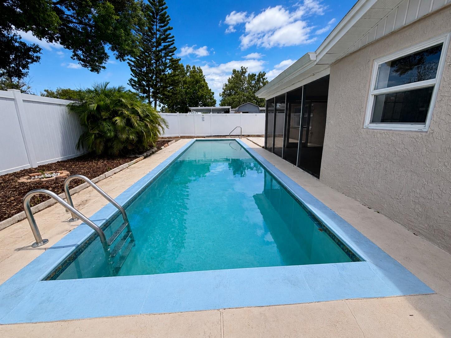 9135 GREENBRIAR LANE