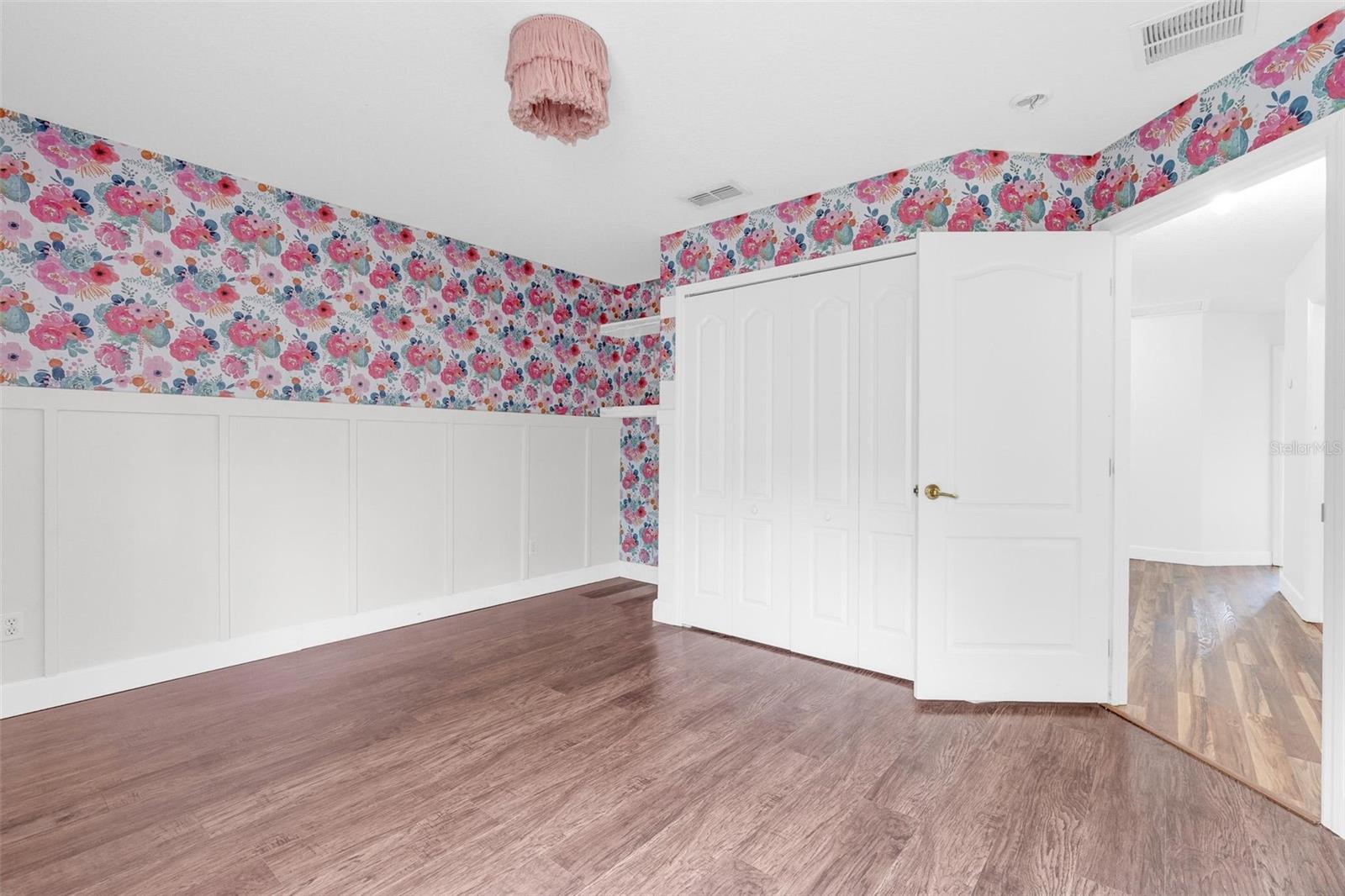 EAGLE CREEK PH 1B - Residential