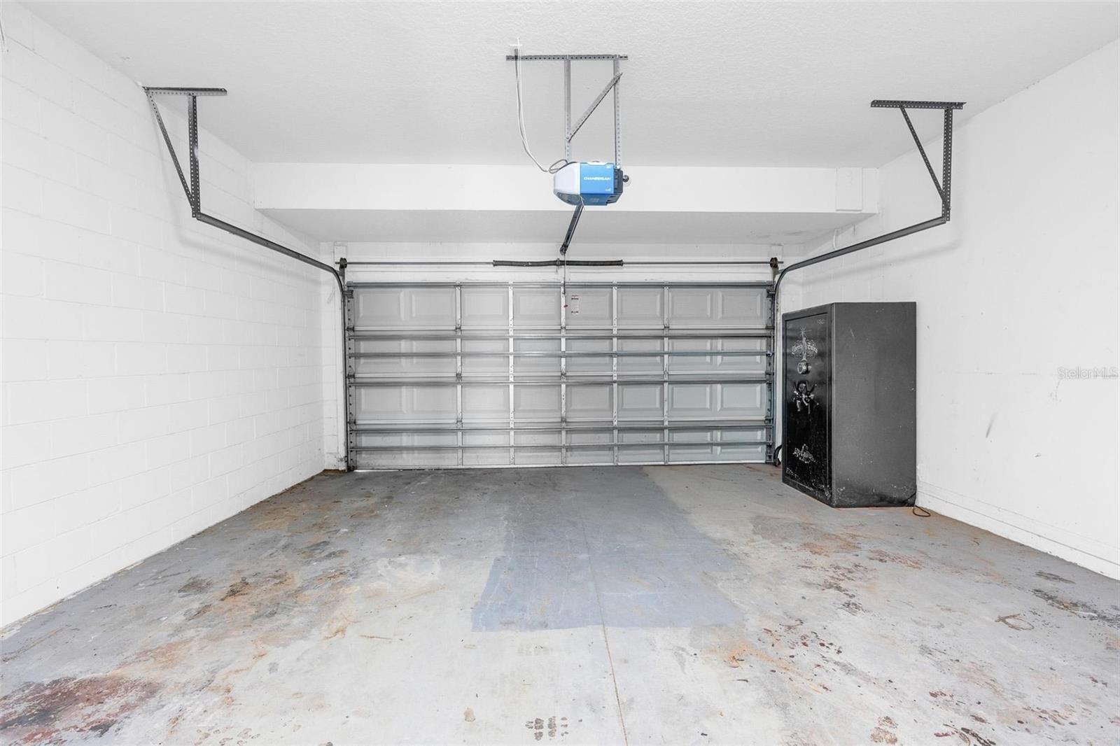 EAGLE CREEK PH 1B - Residential