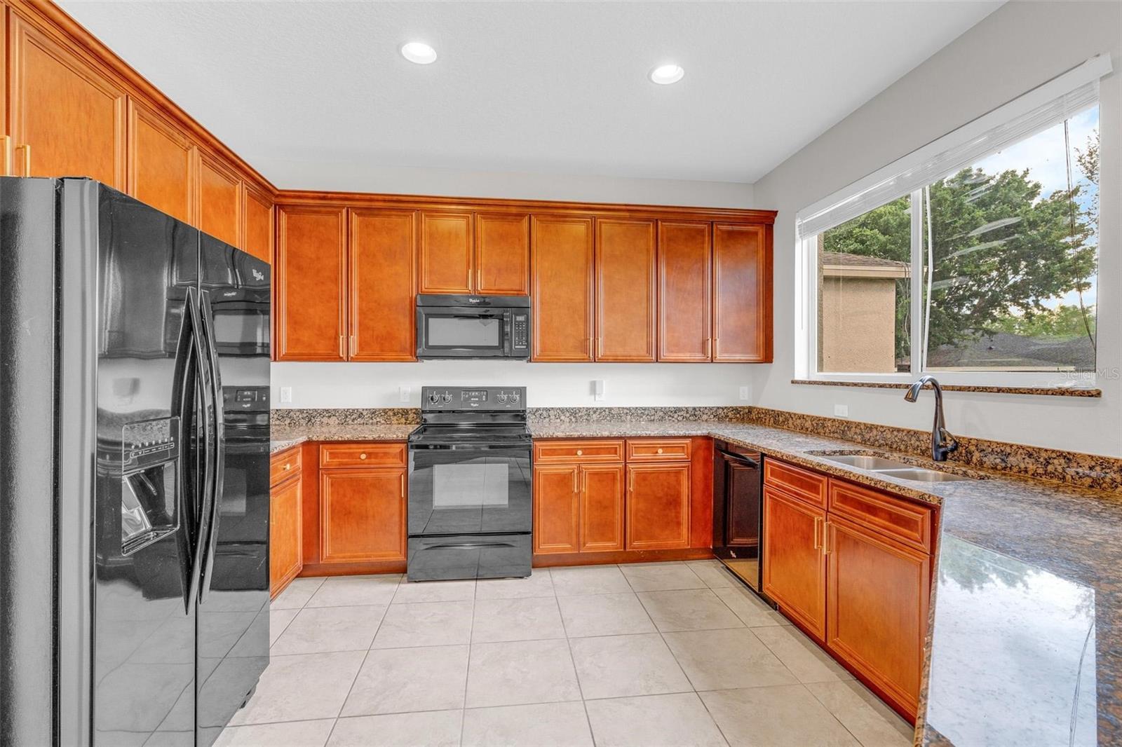 EAGLE CREEK PH 1B - Residential