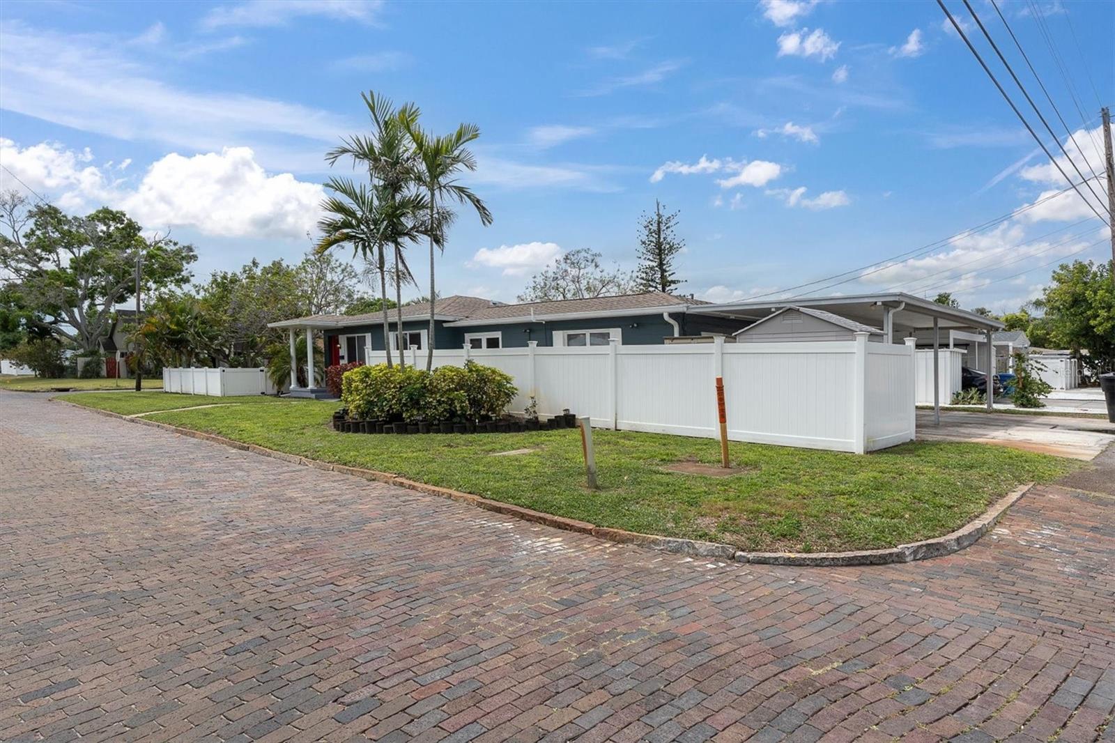 CENTRAL PASADENA - Residential