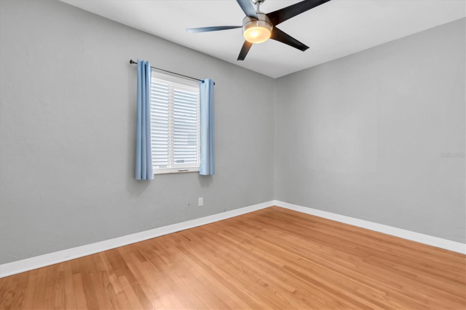 CENTRAL PASADENA - Residential