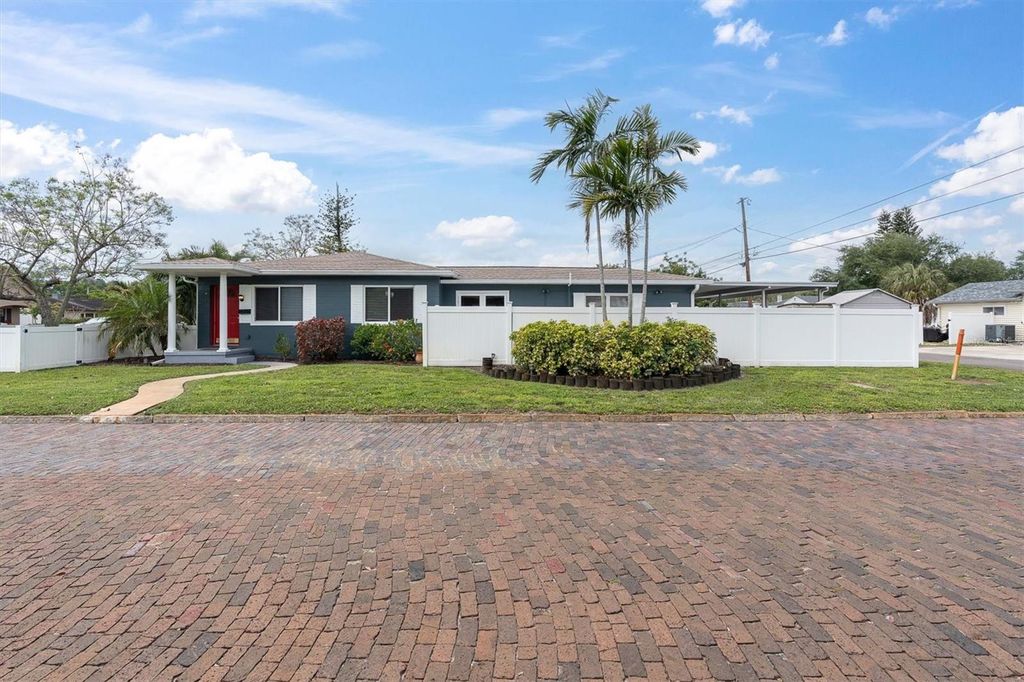 Photo of 200 62nd Street N, St Petersburg, FL 33710 (MLS # TB8484879)