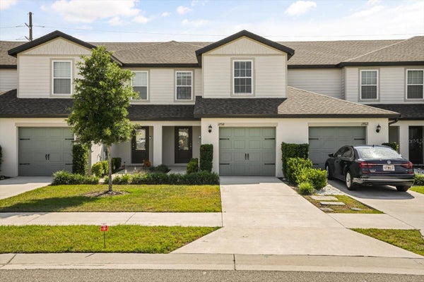 1758 WITHERNSEA CT, TAVARES, FL 32778 - Image b762bf3ee4da4e63dc315cbc06f58e01/1773531736