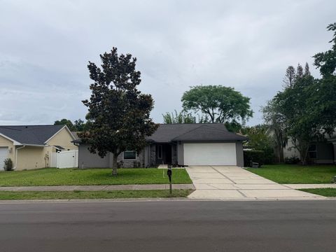 Photo of 1083 Beckstrom Dr, Oviedo, FL 32765 (MLS # O6412746)