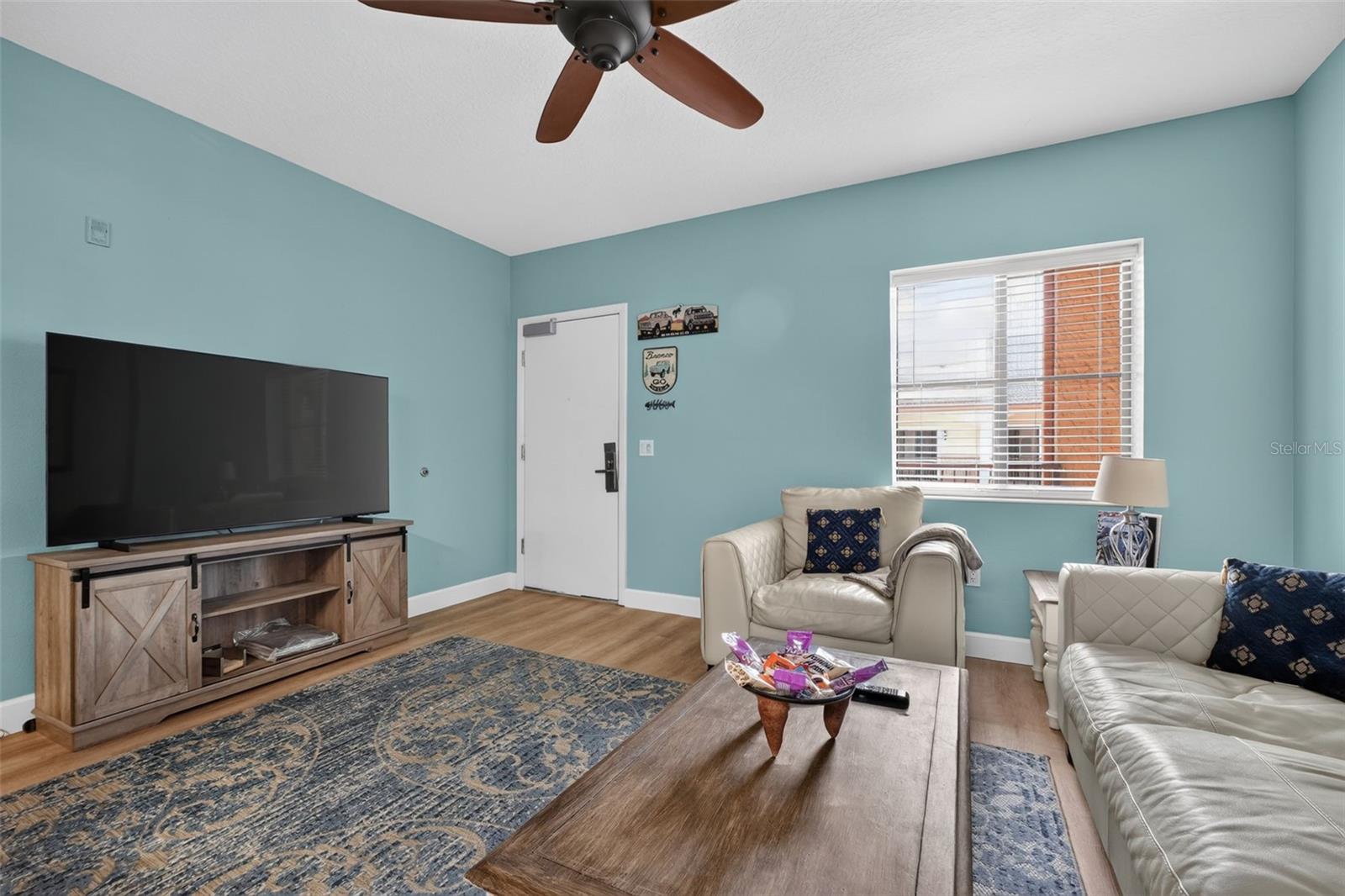 1653 N US HIGHWAY 1 207