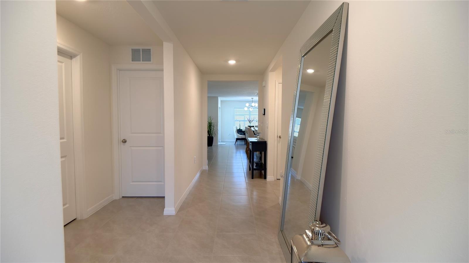 MARION OAKS UN EIGHT FIRST RE - Residential Lease