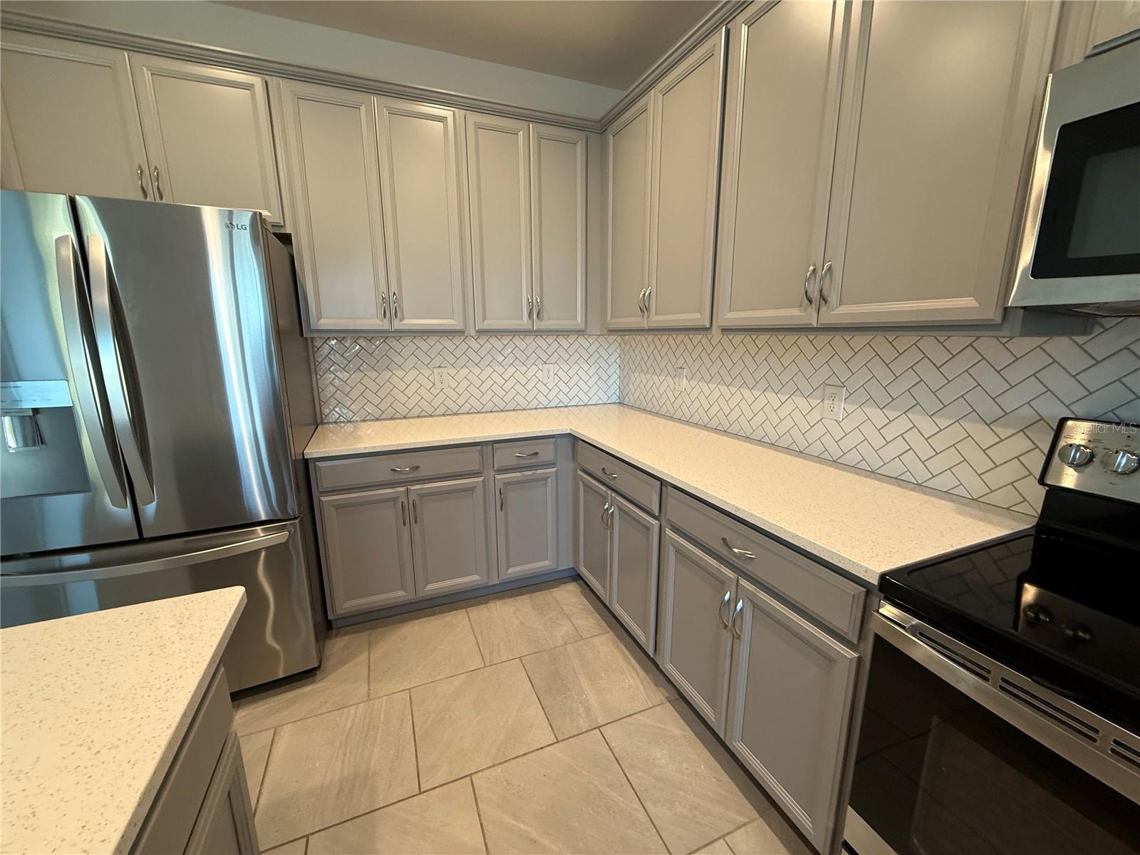 HANOVER LAKES PH 4 - Residential