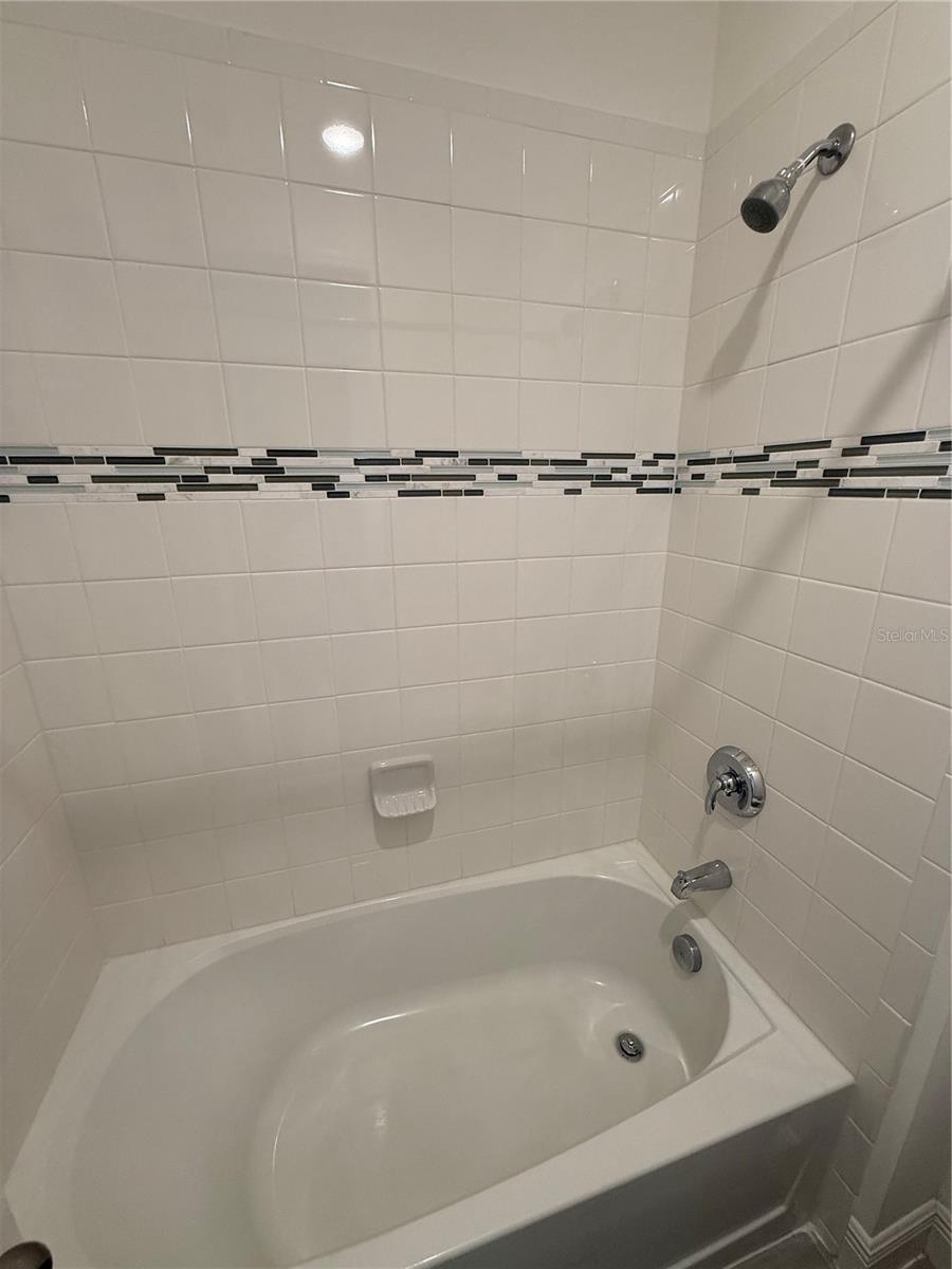 HANOVER LAKES PH 4 - Residential