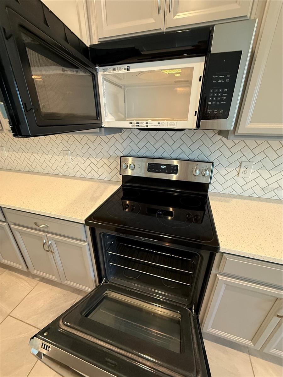 HANOVER LAKES PH 4 - Residential