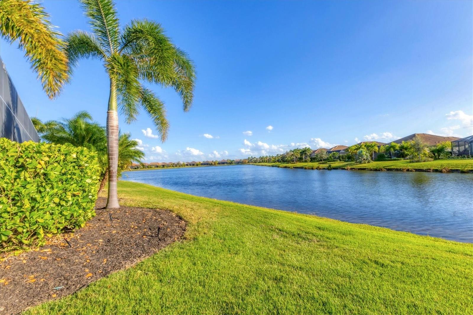 COUNTRY CLUB EAST AT LAKEWD RNCH YY1-4 - Residential