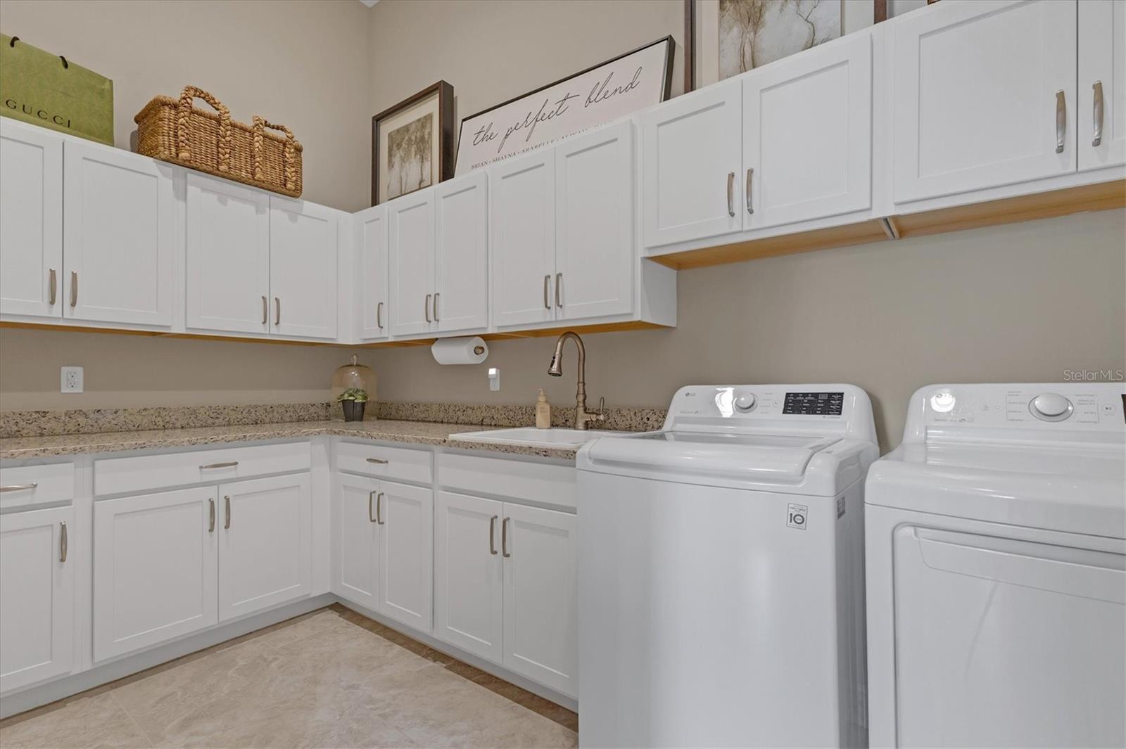 COUNTRY CLUB EAST AT LAKEWD RNCH YY1-4 - Residential