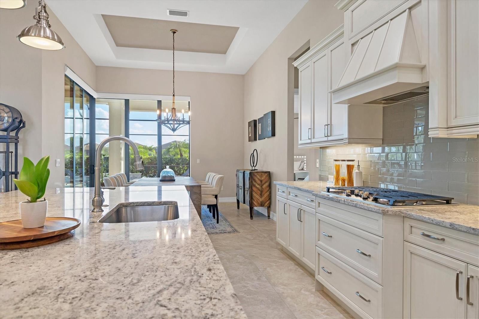COUNTRY CLUB EAST AT LAKEWD RNCH YY1-4 - Residential