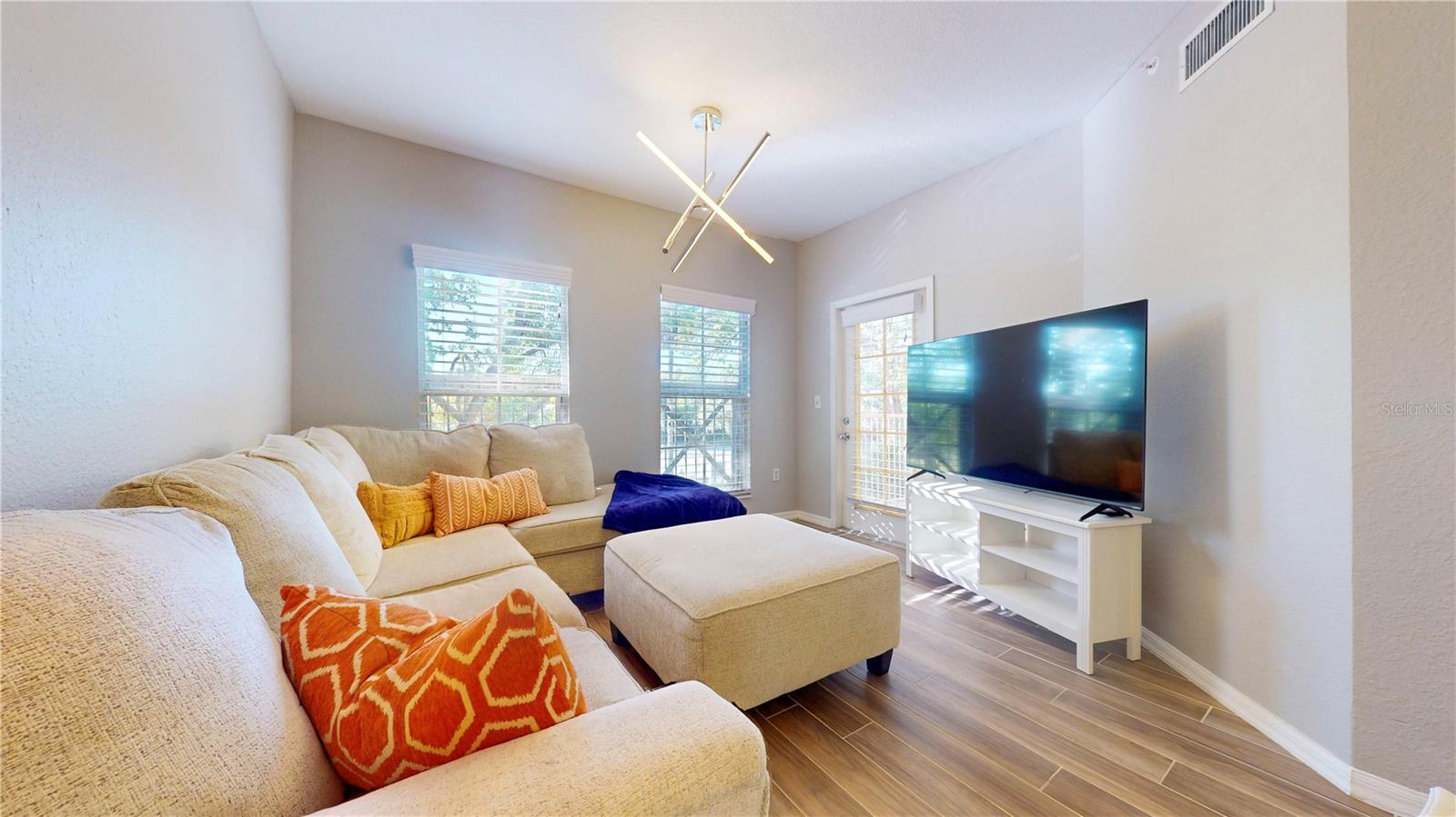 410 S ARMENIA AVENUE 922