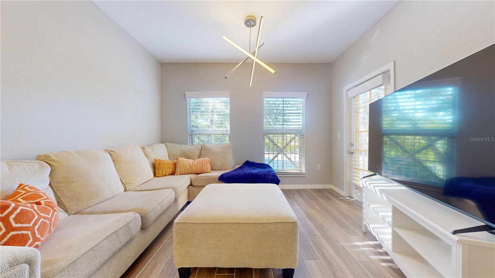 410 S ARMENIA AVENUE 922