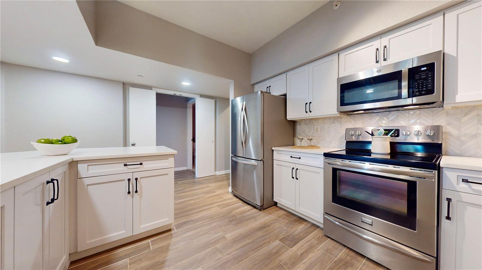 MADISON AT SOHO 02 CONDO - Residential