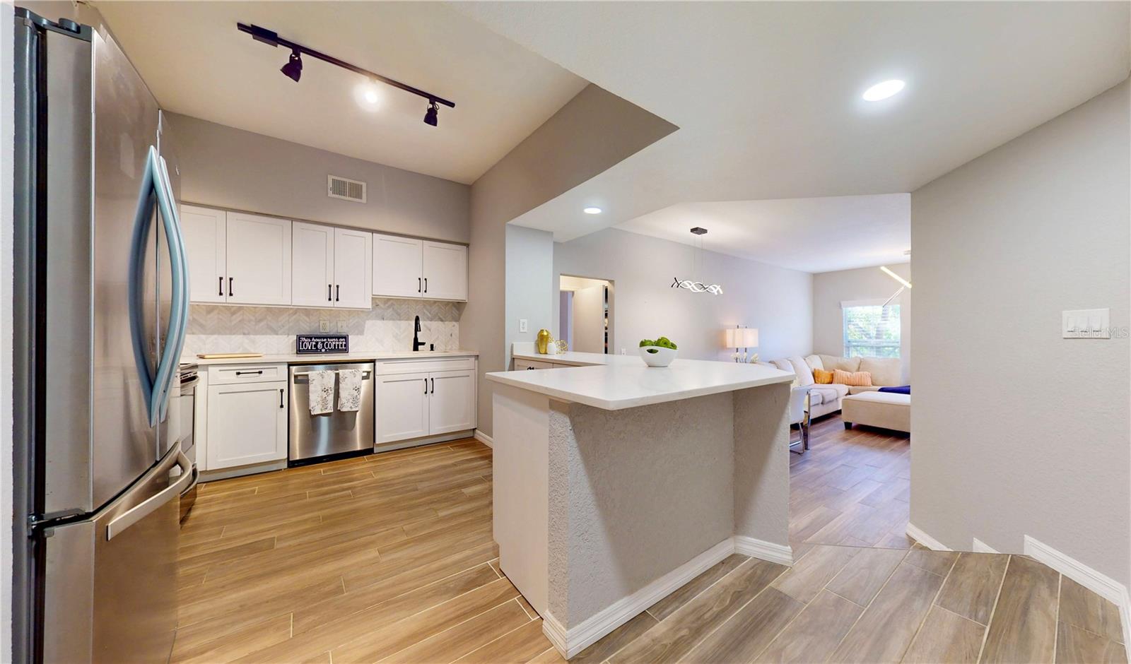 MADISON AT SOHO 02 CONDO - Residential