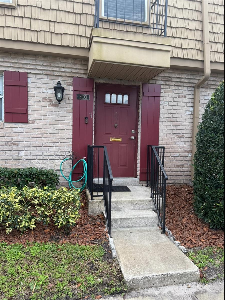 FOUR SEASONS CONDO - Residential